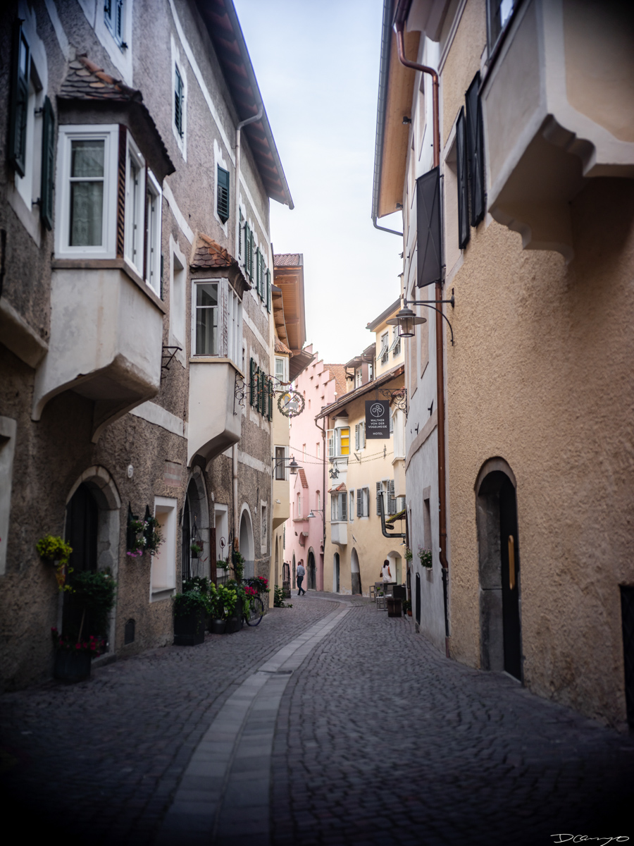 Photos from a trip through Italy in Summer of 2023. Locations include Rome, Florence, Tuscany, Castello di Bossi in Chianti, Siena, San Gimignano, Sirmione on Lake Garda, Bologna, Gudon, Italian Dolomites, Seceda, Cadini di Misurina, and Venice.